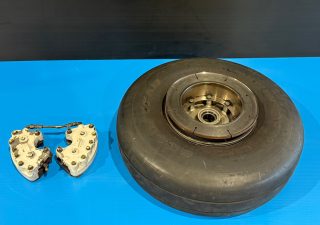 CLEVELAND WHEEL & BRAKE ASSY | Aveng Aero