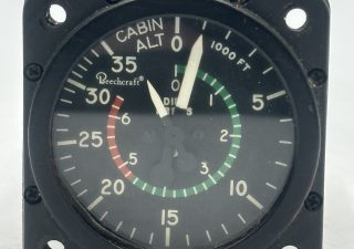 ALTITUDE + PRESSURE DIFF INDICATOR | Aveng Aero