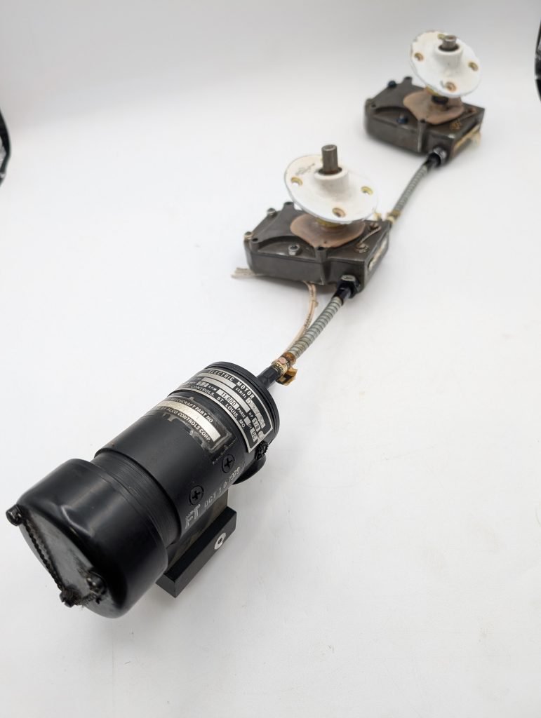 WINDSHIELD WIPER MOTOR W/ CONVERTERS | Aveng Aero
