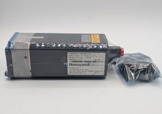 HONEYWELL TCAS/VERTICAL SPEED INDICATOR | Aveng Aero