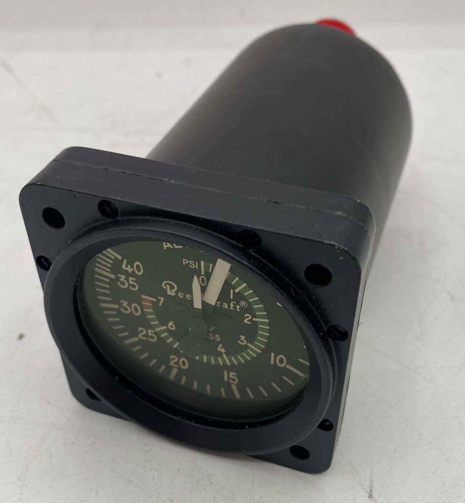 CABIN ALTITUDE AND DIFFERENTIAL INDICATOR | Aveng Aero