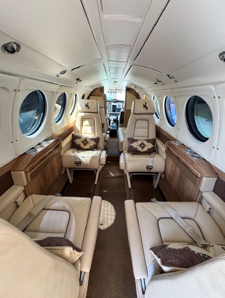 KING AIR B200 INTERIOR | Aveng Aero